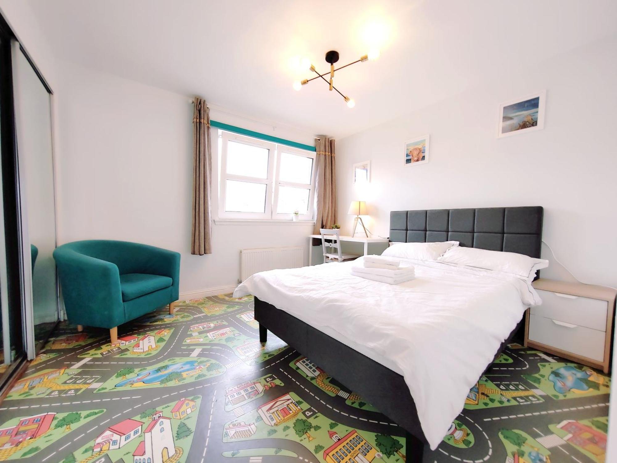 Modern And Spacious Double&King Bedrooms Both With Private Bathrooms 爱丁堡 外观 照片